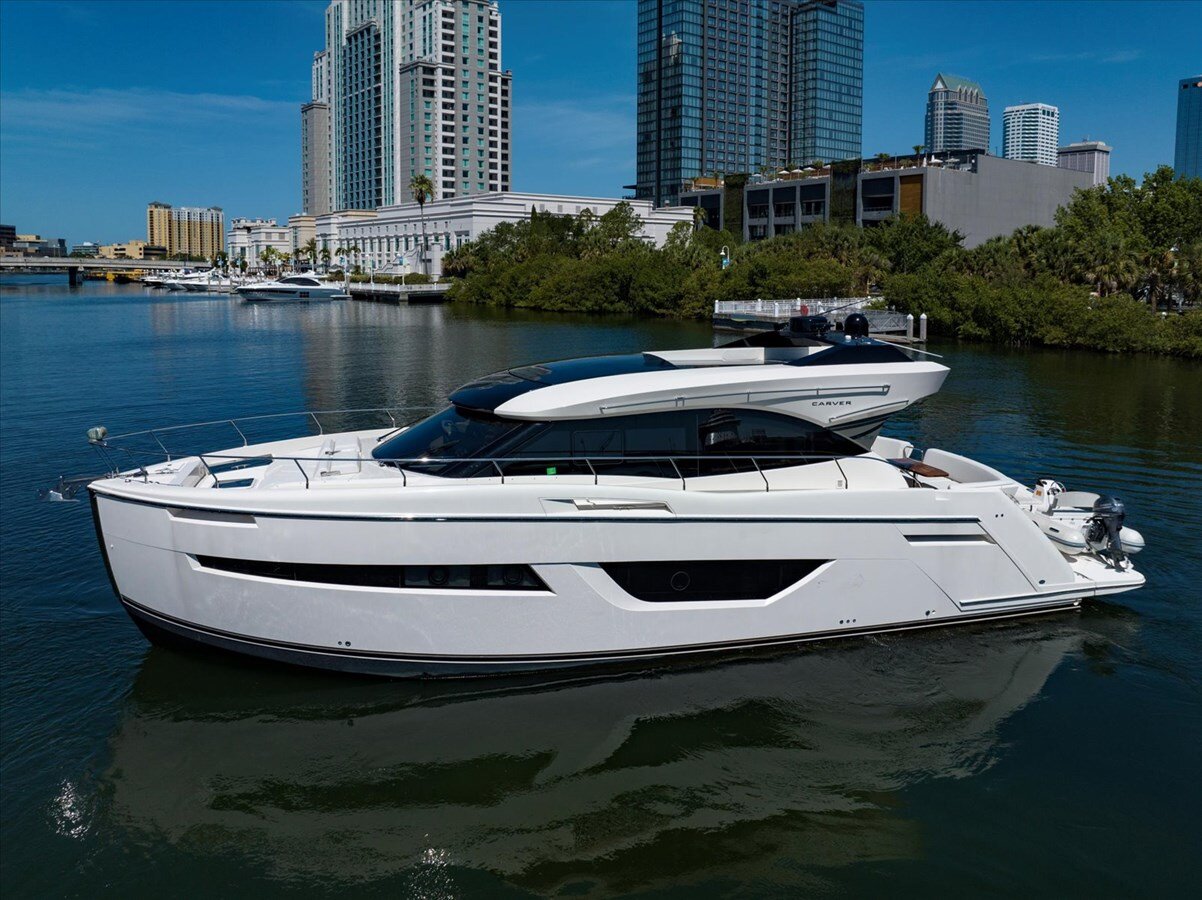 2018-carver-yachts-52-5b94e4