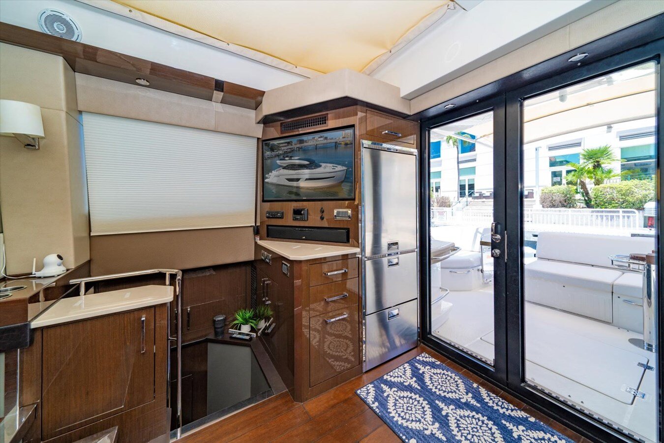 2018-carver-yachts-52-5b94e4