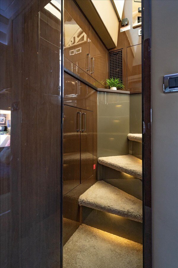 2018-carver-yachts-52-5b94e4