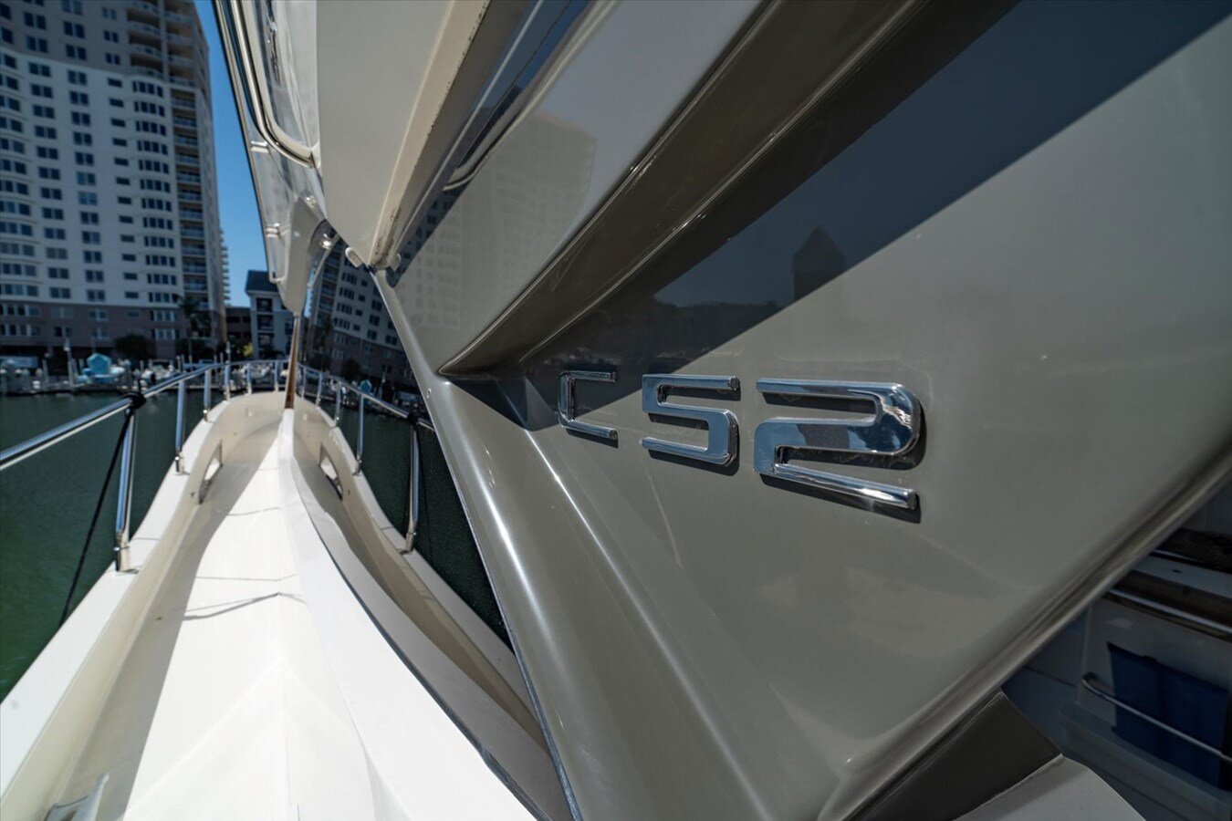 2018-carver-yachts-52-5b94e4