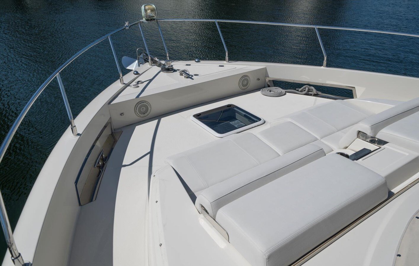 2018-carver-yachts-52-5b94e4