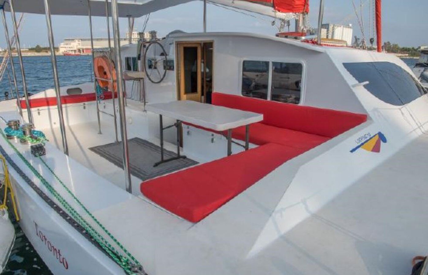 2018-catamaran-50-51b58b