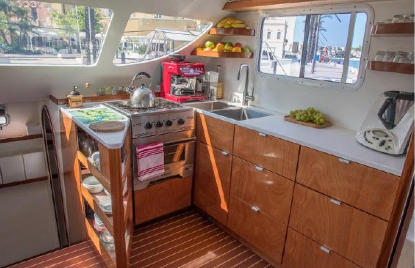 2018-catamaran-50-51b58b