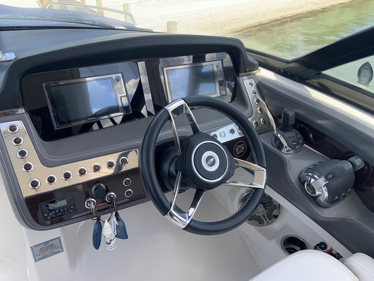 2018-chaparral-30-6-e903f1