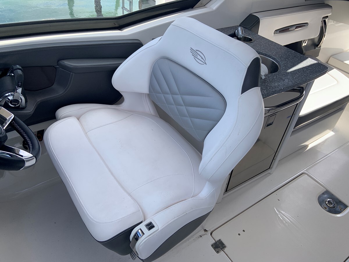 2018-chaparral-30-6-e903f1