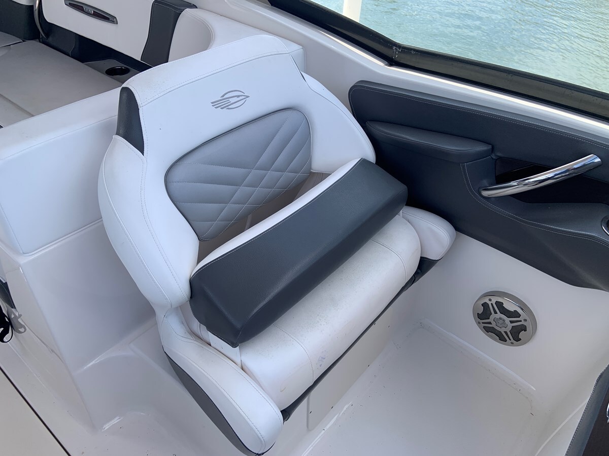 2018-chaparral-30-6-e903f1