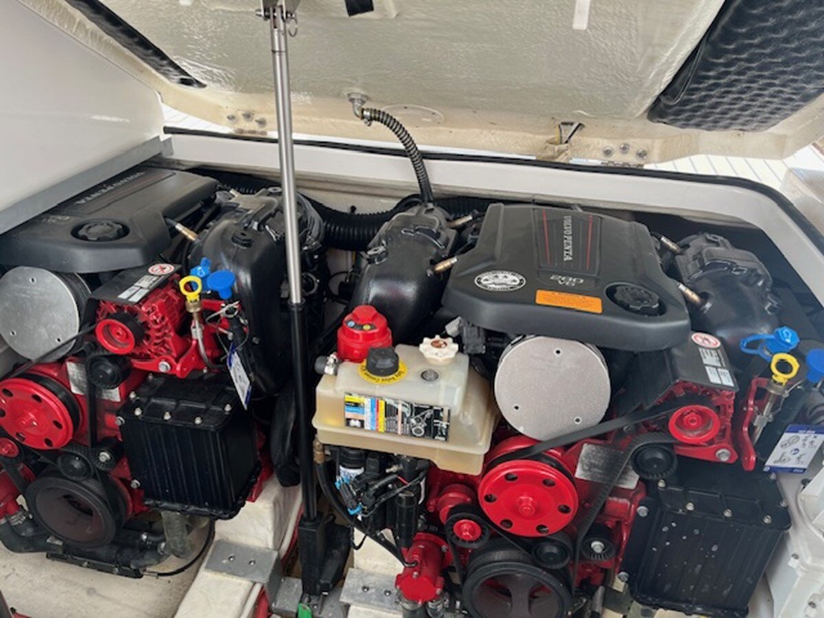 2018-chaparral-31-e8ea81