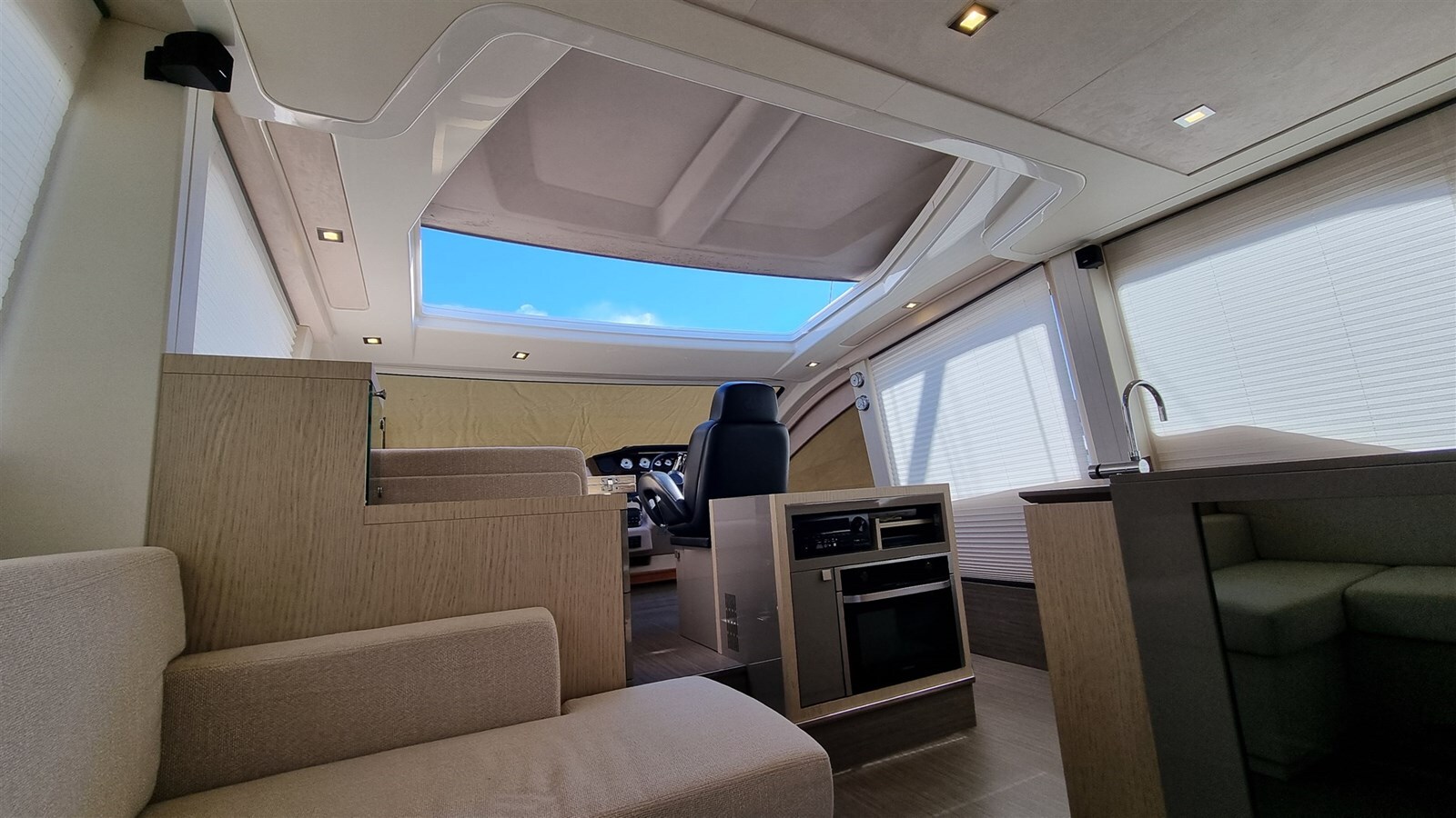 2018-cranchi-60-10-85a260