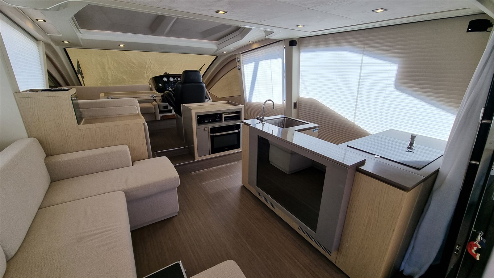 2018-cranchi-60-10-85a260