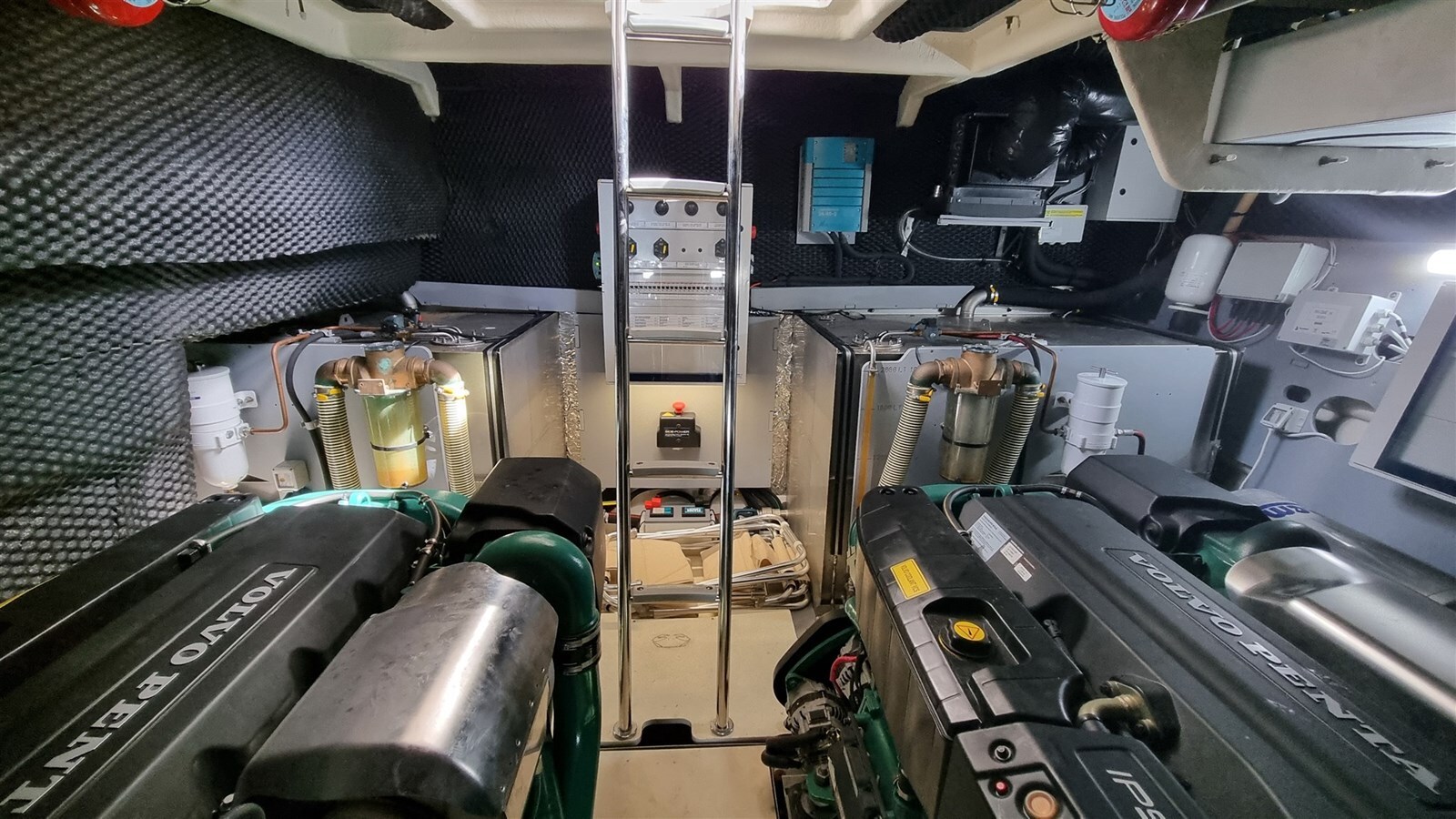 2018-cranchi-60-10-85a260