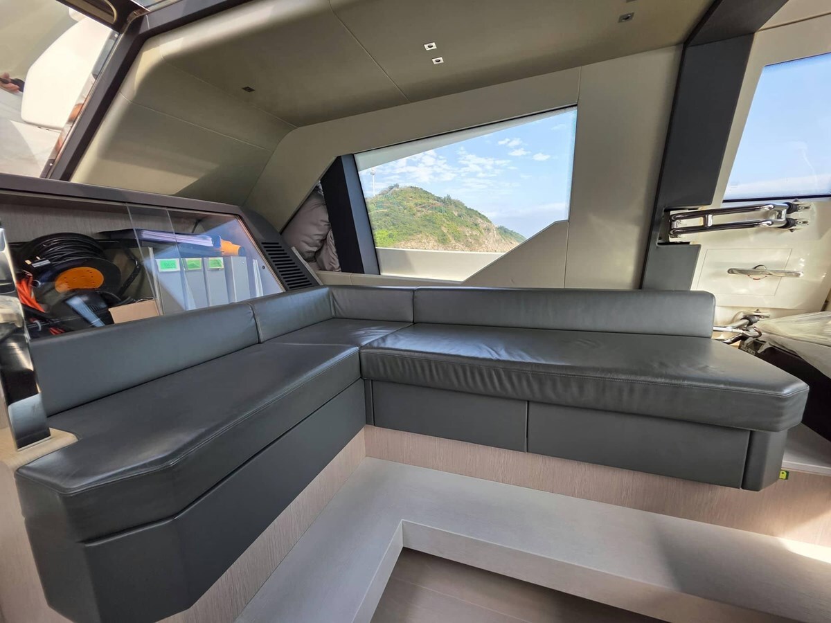 2018-custom-line-107-11-142d14