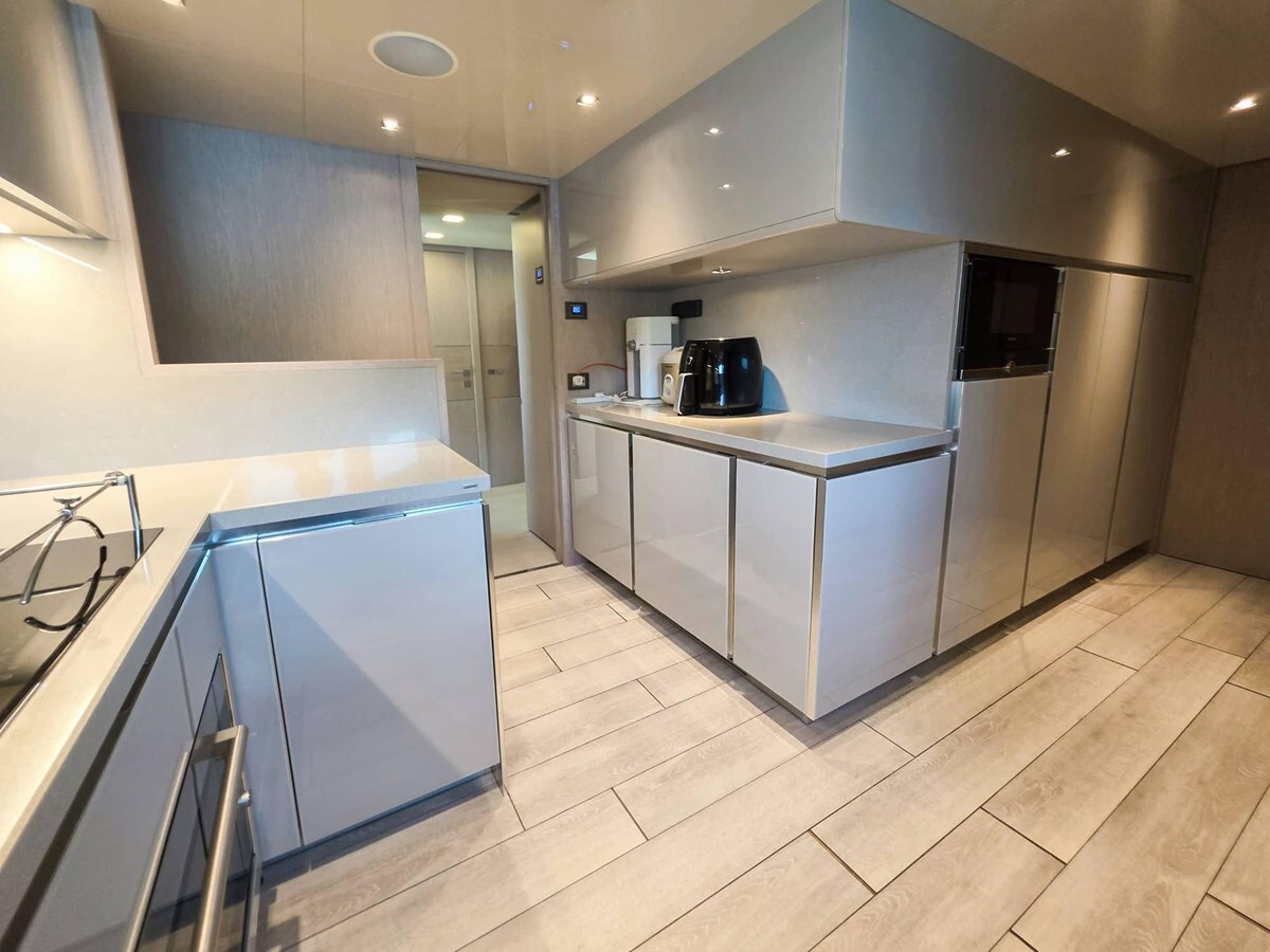 2018-custom-line-107-11-142d14