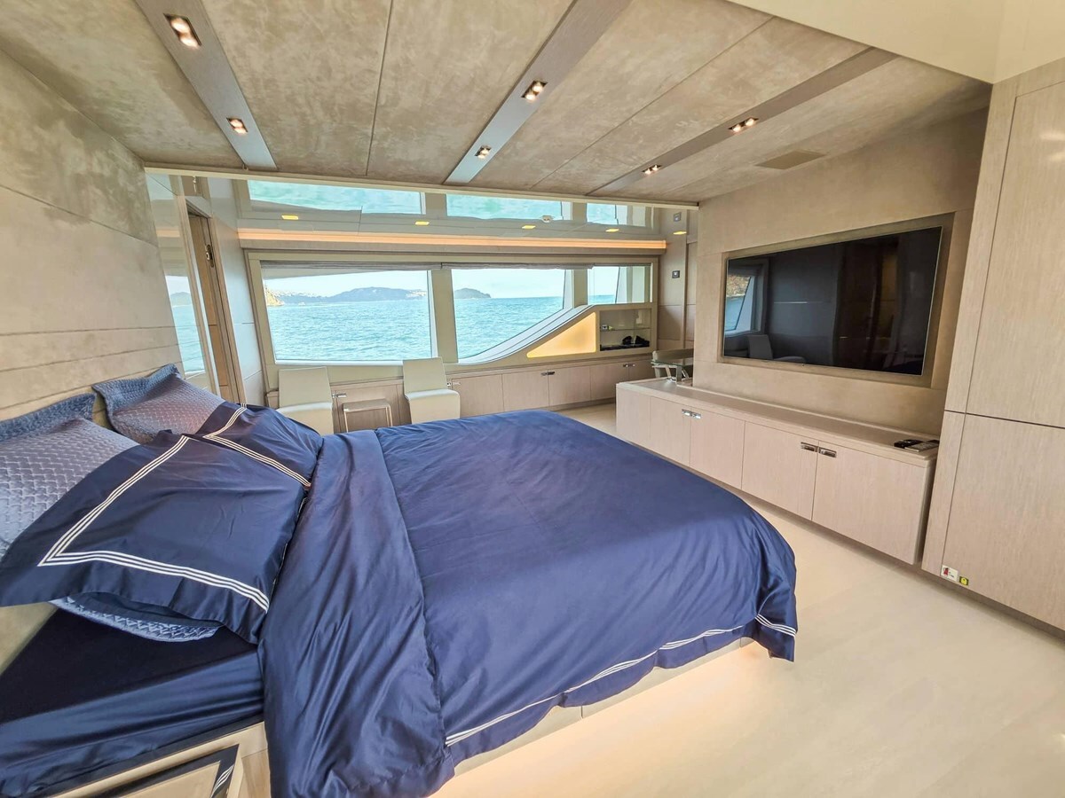 2018-custom-line-107-11-142d14