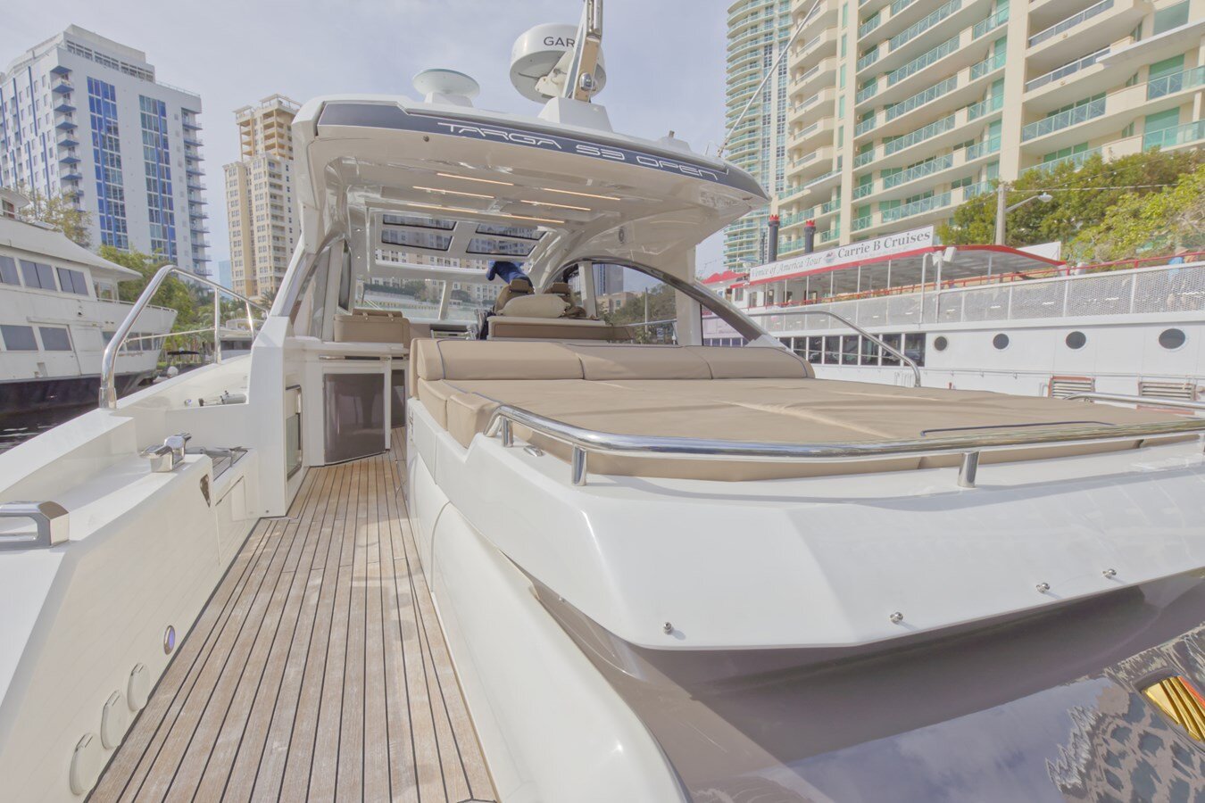 2018-fairline-53-fe39b5