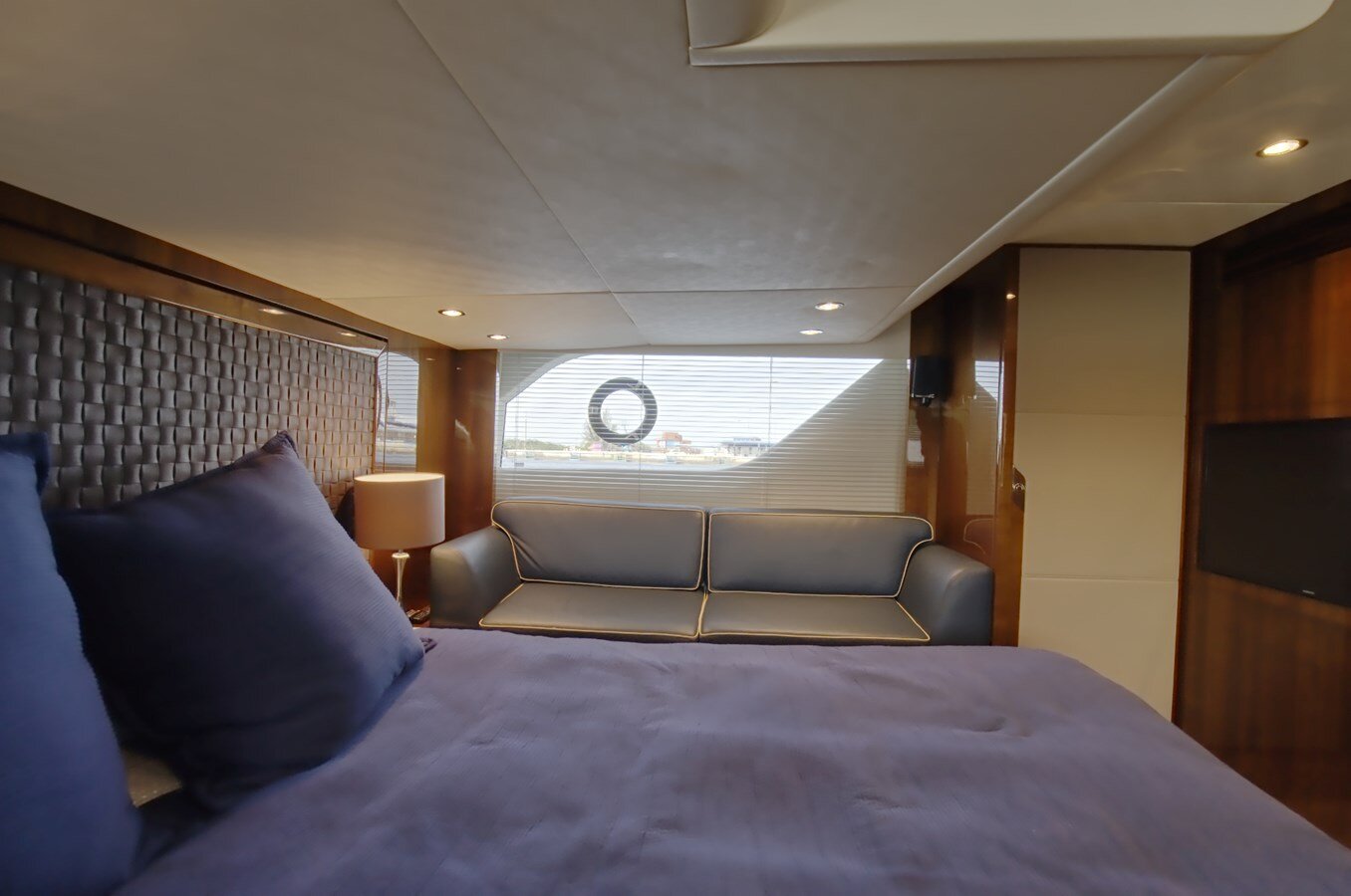 2018-fairline-53-fe39b5