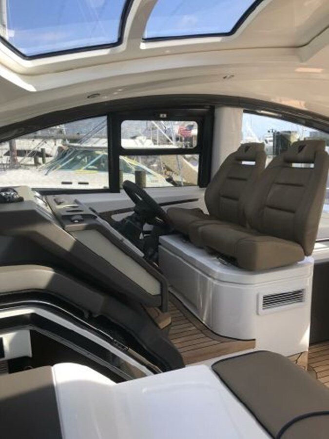 2018-fairline-55-6-1bcf5b