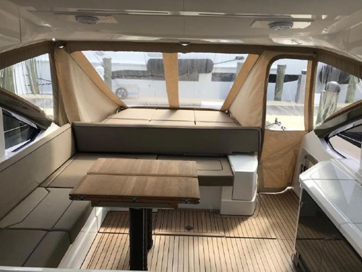 2018-fairline-55-6-1bcf5b