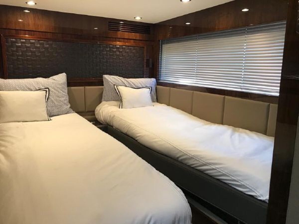 2018-fairline-55-6-1bcf5b