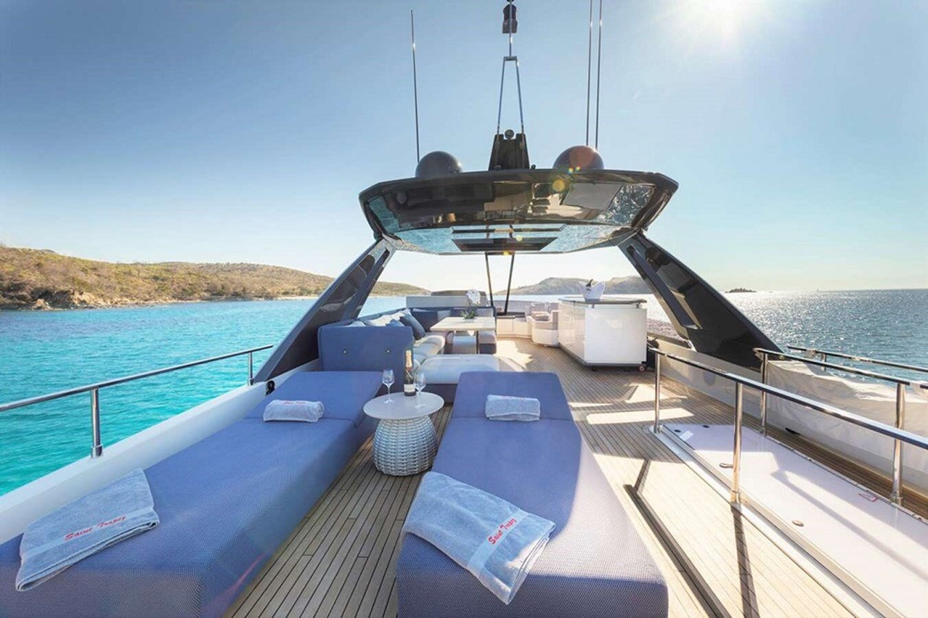 2018-ferretti-yachts-78-10-5f5606