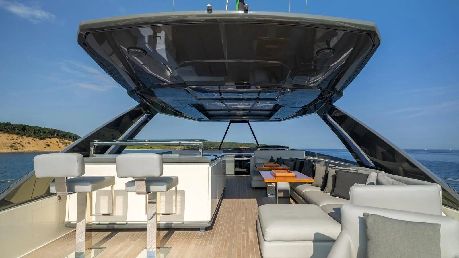 2018-ferretti-yachts-92-52d755