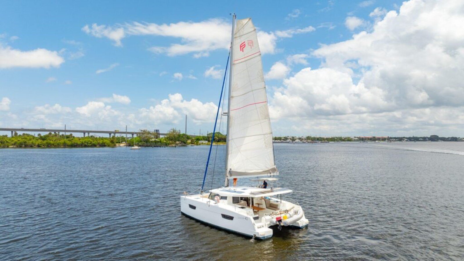 2018-fountaine-pajot-40-f39e22