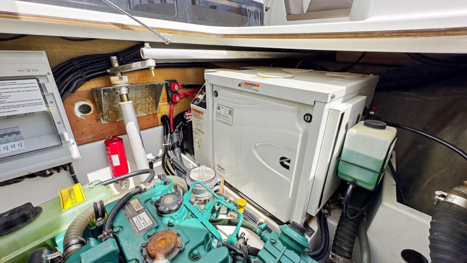 2018-fountaine-pajot-40-f39e22