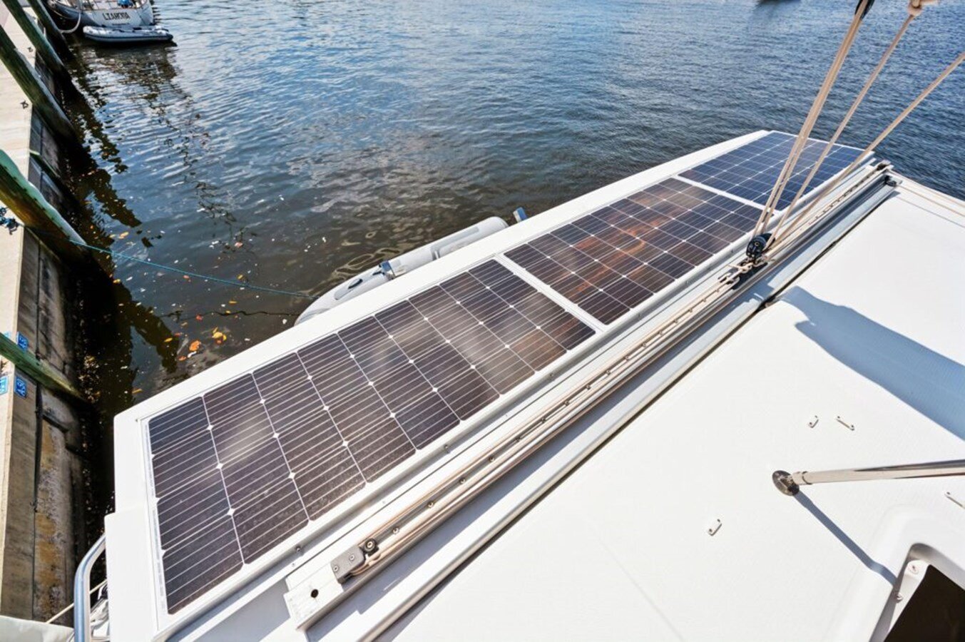 2018-fountaine-pajot-40-f39e22