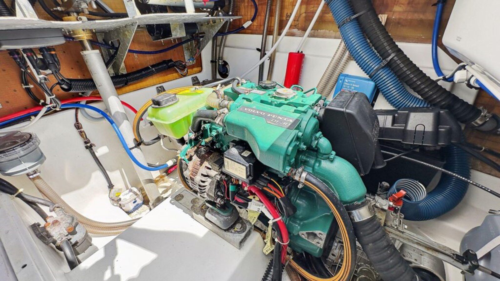 2018-fountaine-pajot-40-f39e22