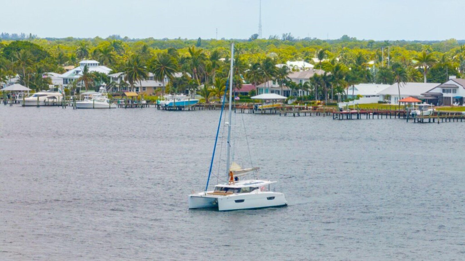 2018-fountaine-pajot-40-f39e22