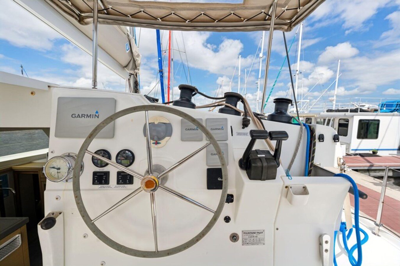 2018-fountaine-pajot-40-f39e22