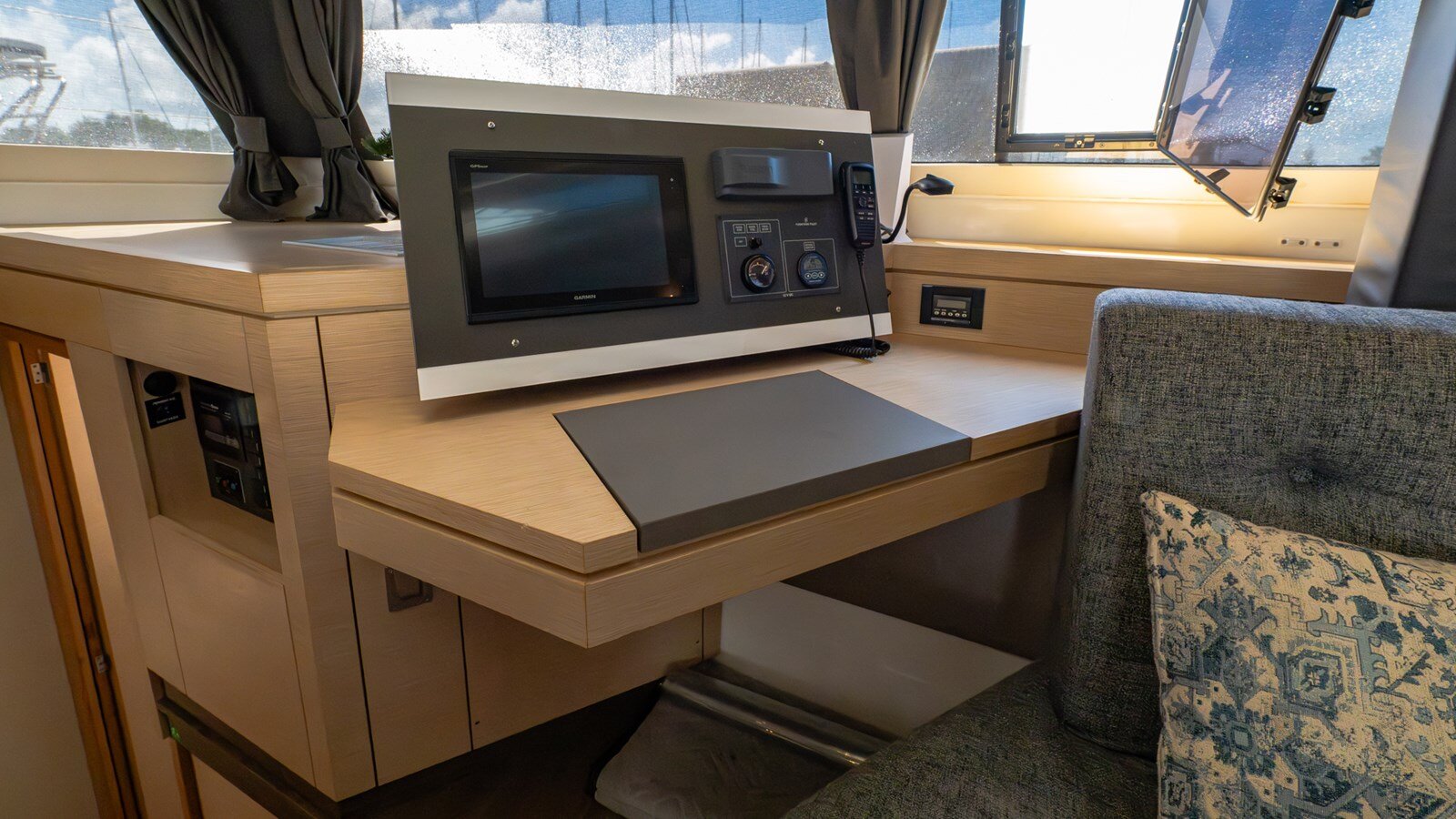 2018-fountaine-pajot-45-9-6635c9