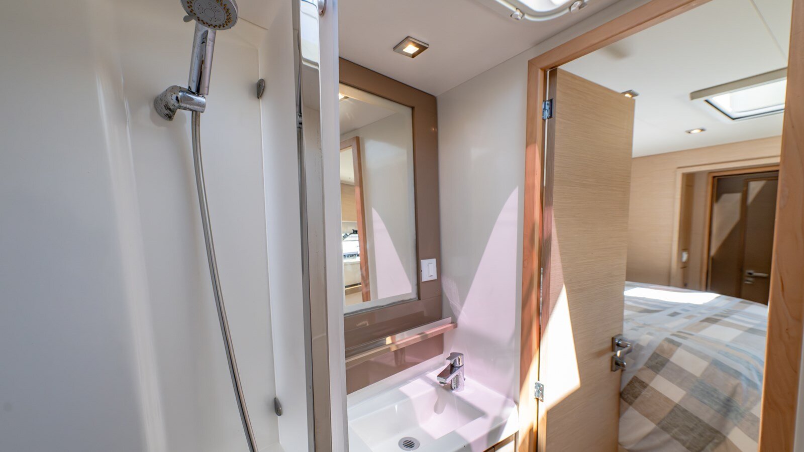 2018-fountaine-pajot-45-9-6635c9