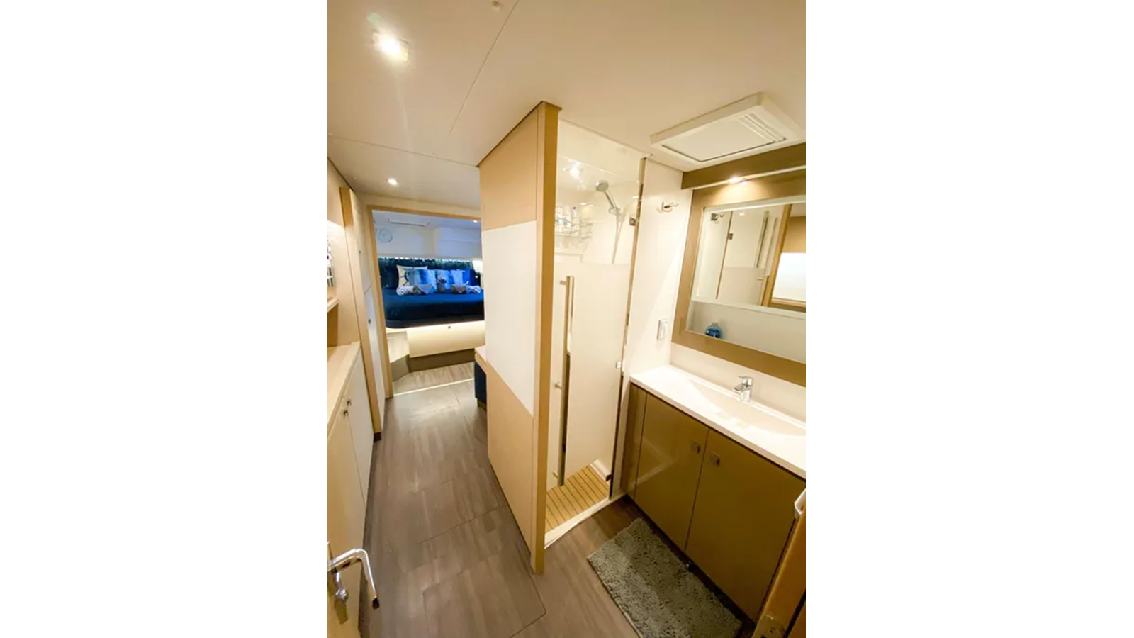 2018-fountaine-pajot-49-11-5f7dae