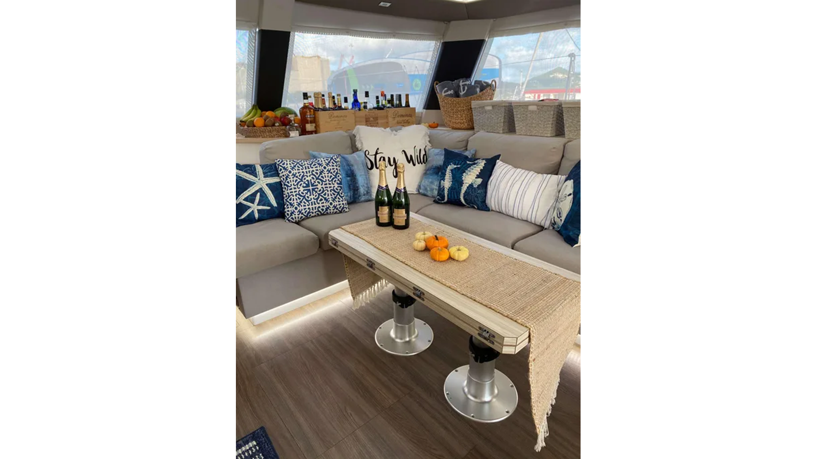 2018-fountaine-pajot-49-11-5f7dae