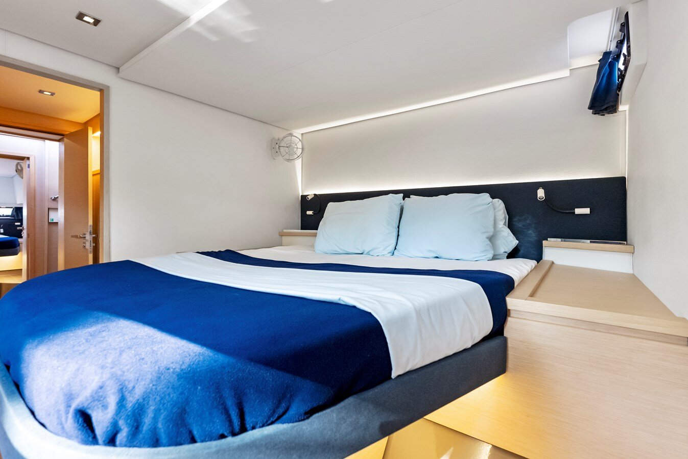 2018-fountaine-pajot-50-a114e9