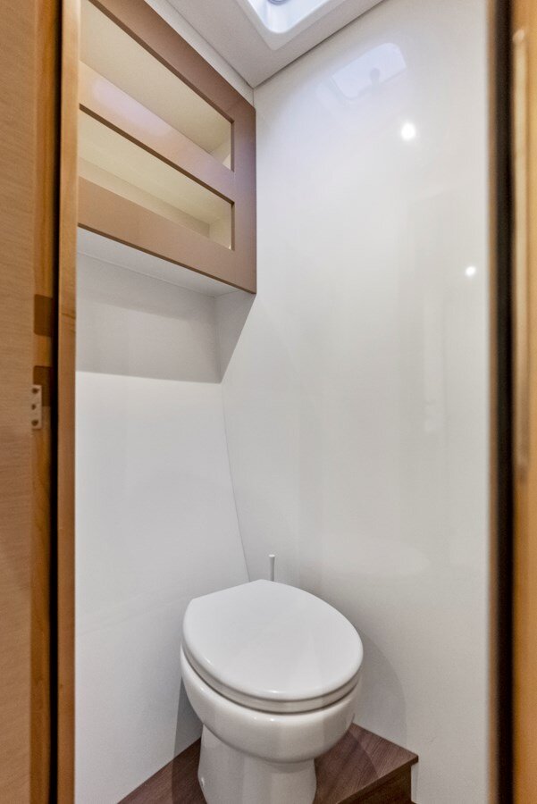 2018-fountaine-pajot-50-a114e9