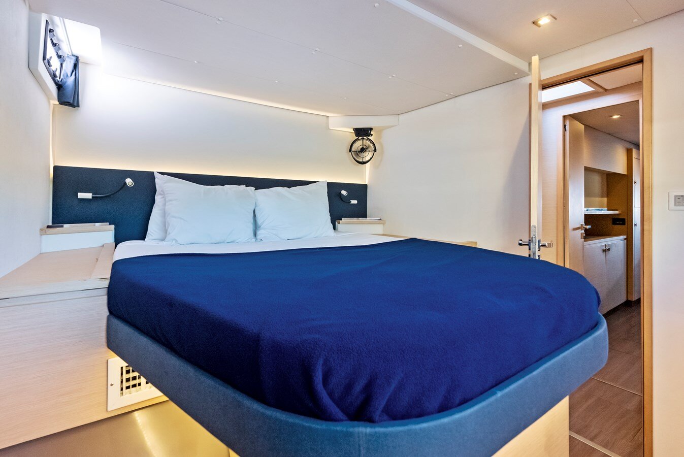 2018-fountaine-pajot-50-a114e9