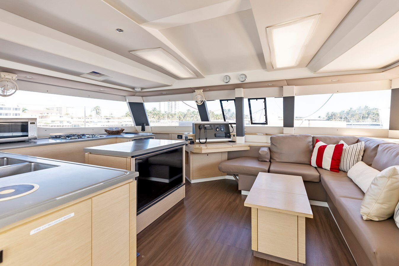 2018-fountaine-pajot-50-a114e9
