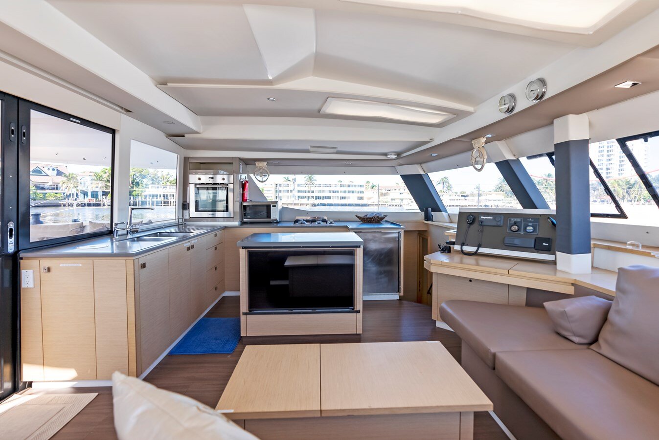 2018-fountaine-pajot-50-a114e9