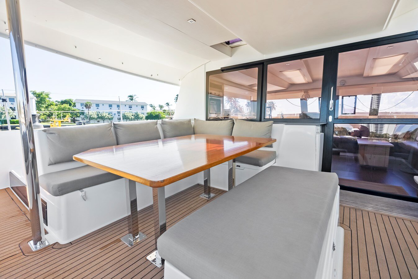 2018-fountaine-pajot-50-a114e9
