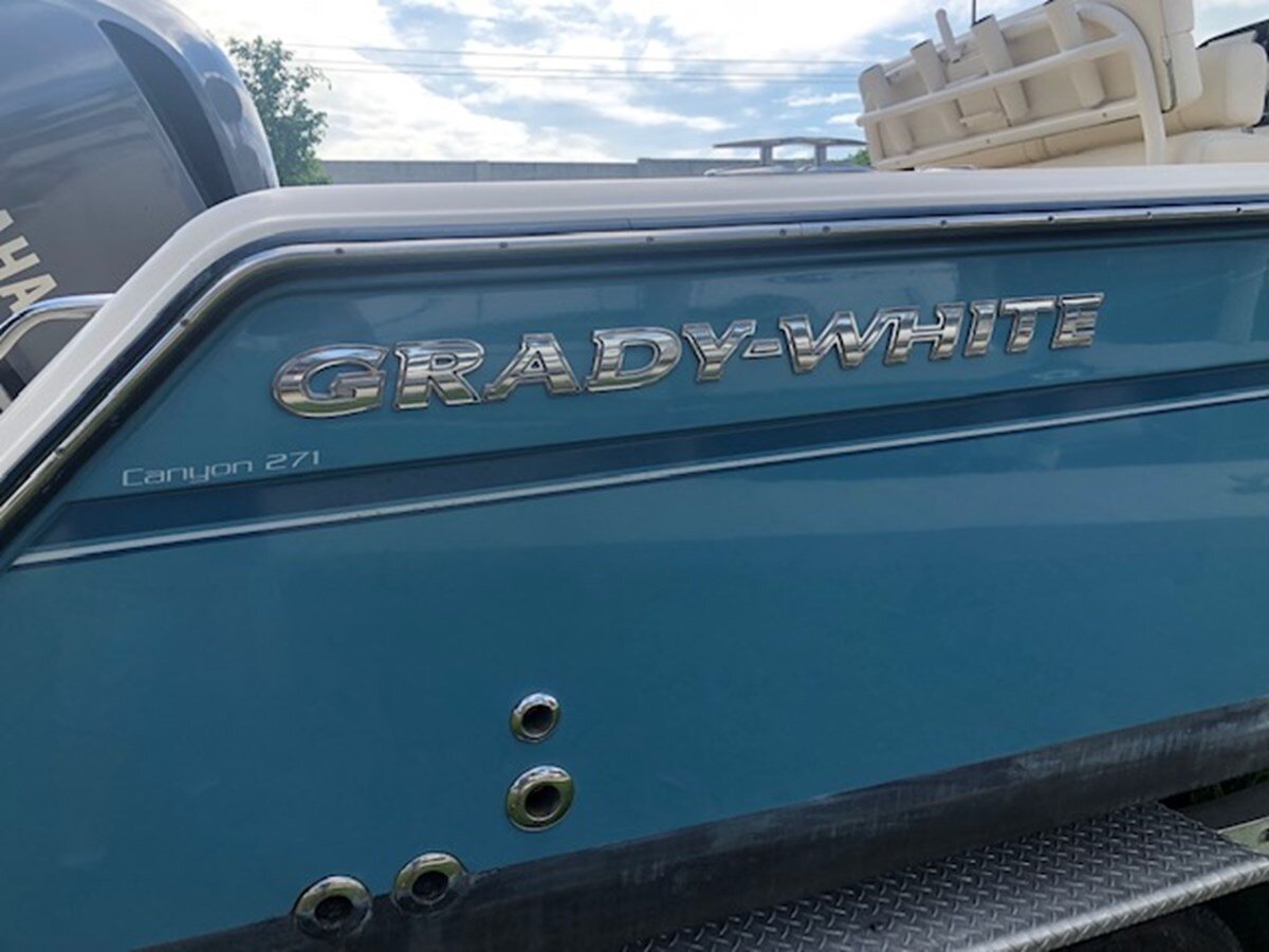 2018-grady-white-27-b6ed90