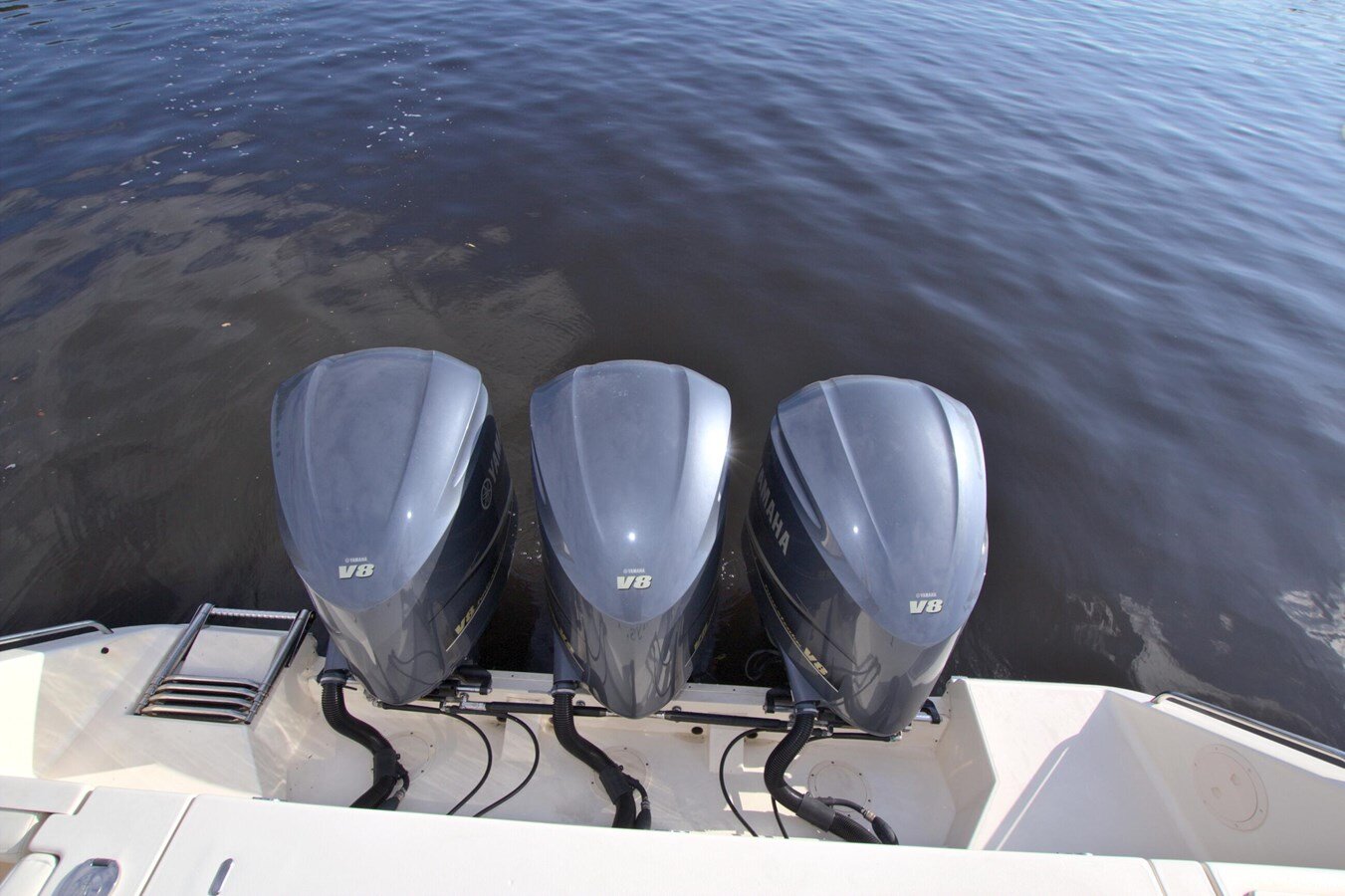 2018-grady-white-37-6a6ec2