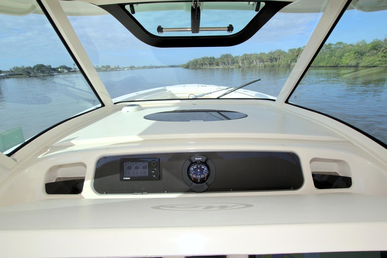 2018-grady-white-37-6a6ec2