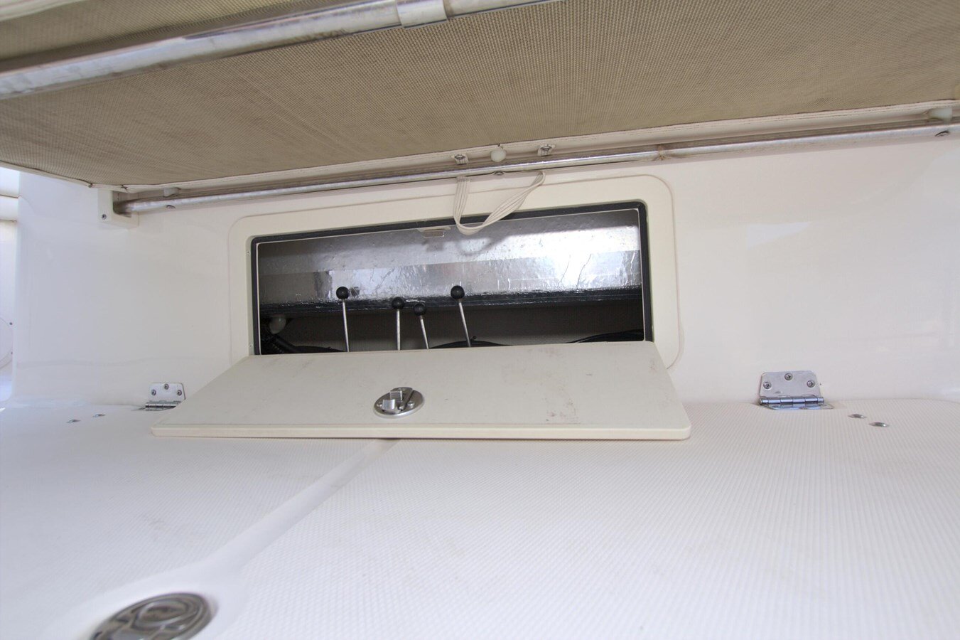 2018-grady-white-37-6a6ec2