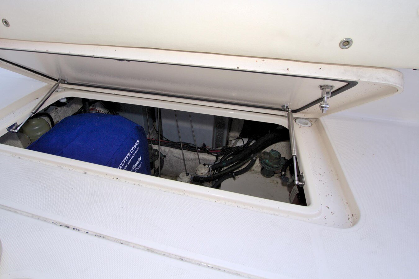 2018-grady-white-37-6a6ec2