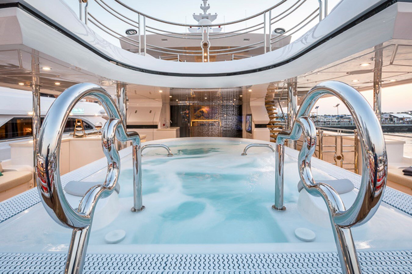 2018-gulf-craft-156-2-e99739