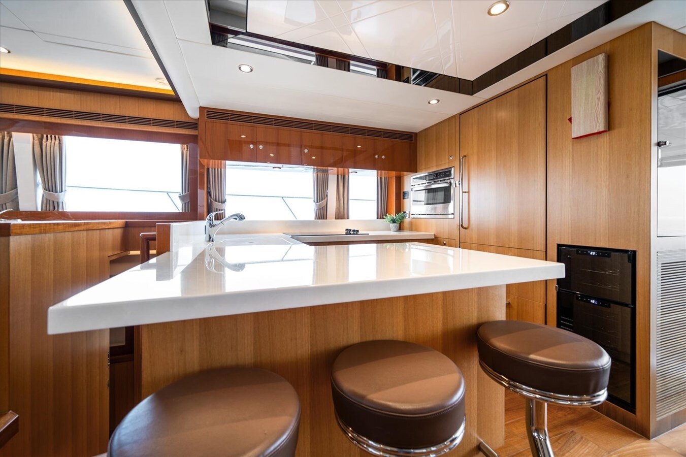 2018-horizon-yacht-52-51d4db