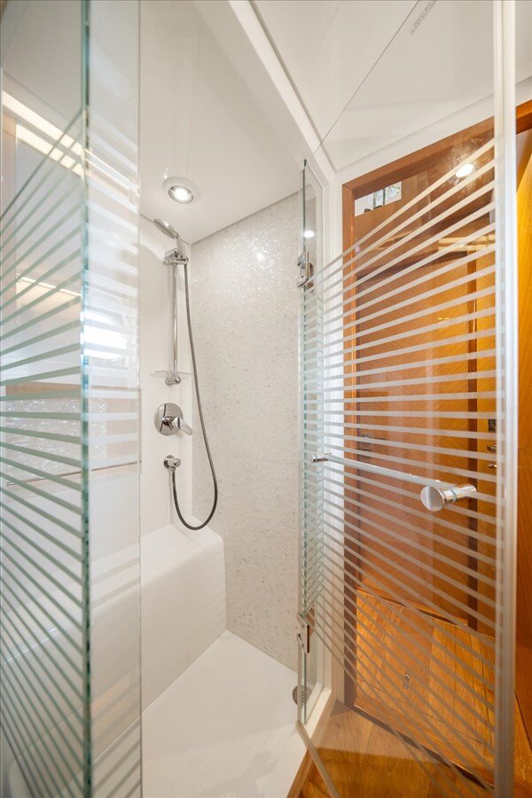 2018-horizon-yacht-52-51d4db