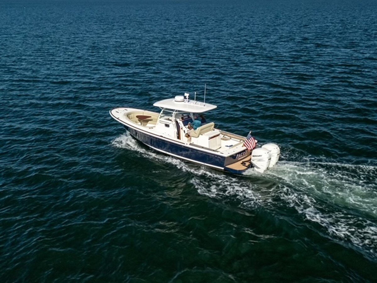 2018-hunt-yachts-32-1-0c843d