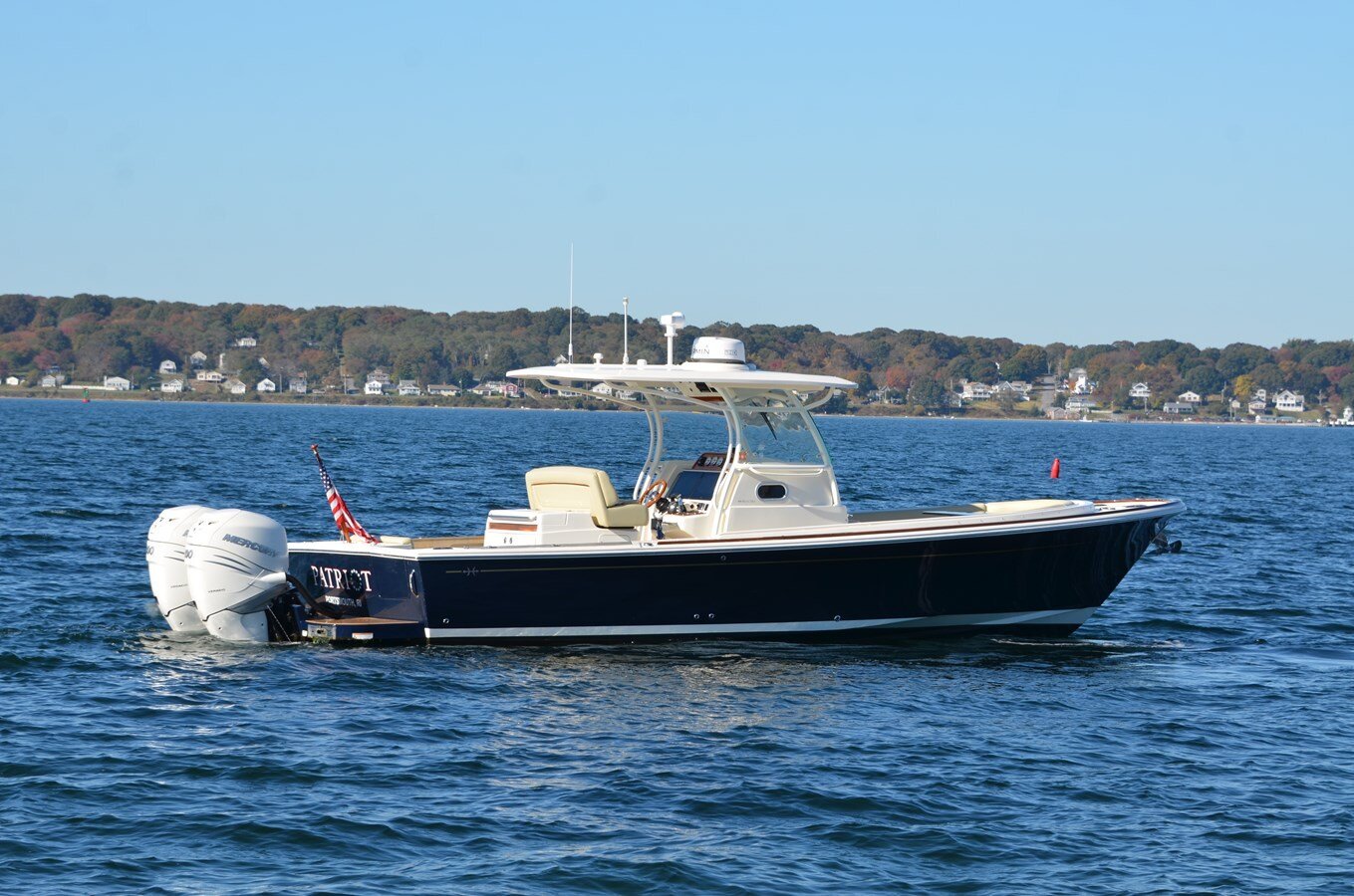 2018-hunt-yachts-32-1-0c843d